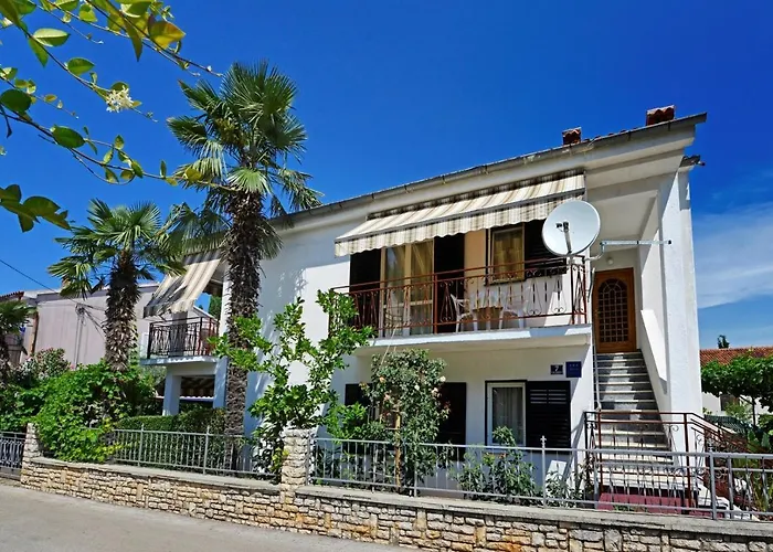 Complex Nevia Πανσιόν