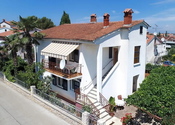 Complex Nevia Affittacamere 3*